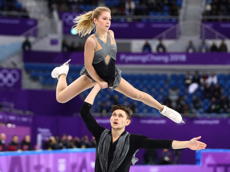 Tewas Jatuh dari Jendela, Ini Pesona Cantik Atlet Ice Skating Australia