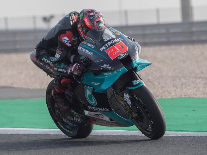 Fabio Quartararo DOHA, QATAR - FEBRUARY 23: Fabio Quartararo of France and Petronas Yamaha SRT heads down a straight during the MotoGP Tests at Losail Circuit on February 23, 2020 in Doha, Qatar. (Photo by Mirco Lazzari gp/Getty Images)