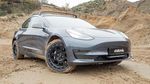 Penampakan Tesla yang Dimodifikasi Jadi Mobil Off-Road