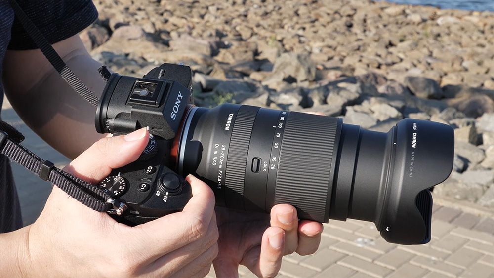 Lensa Sapu Jagat Sony Untuk FullFrame Mirrorless Terbaik Menjajal Lensa Sapu Jagat Tamron 28-200mm f/2.8-5.6 Untuk Sony