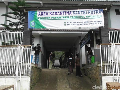 Suasana di Ponpes Tanbihul Ghofilin, Banjarnegara, Minggu (19/7/2020).