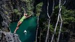 Seru! Aksi Lompat Bebas di Pulau Palawan Filipina