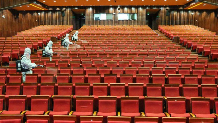 Covid-19: China membuka kembali bioskop dalam skala nasional, Jakarta batal buka layar sinema