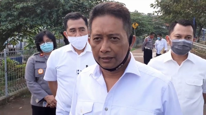 Dirkrimum Polda Metro Jaya Kombes Tubagus Ade Hidayat menecek lokasi