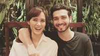 Fachri pun baru-baru ini menceritakan kisah uniknya kala kencan perdana dengan Renata Kusmanto. Dok. Instagram/renata711