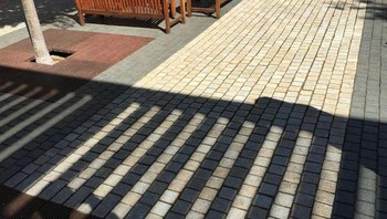 Pantulan bayangan yang sempurna. (Foto: Brightside)