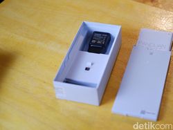 Unboxing Galaxy A21s, Menggoda di Harga Rp 2 Jutaan