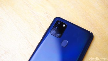 Galaxy A21s menghadirkan empat kamera di bagian belakang. Komposisinya 48 MP, ultrawide 8 MP, makro dan depth 2 MP. Foto: Galih Prasetyo/detikINET