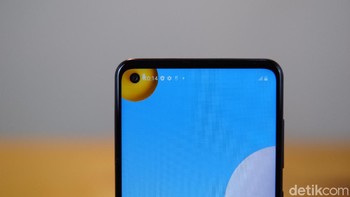 Sementara kamera depannya 13 MP yangdapat diandalkan merekam berbagai aksi menarik pengguna baik untuk foto maupun video selfie. Foto: Galih Prasetyo/detikINET