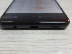 Unboxing Galaxy A21s, Menggoda di Harga Rp 2 Jutaan