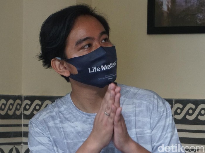 Gibran Rakabuming Raka di Posko Pemenangan, Jalan KS Tubun, Manahan, Solo, Senin (20/7/2020).