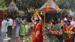 Meriahnya Peringatan  Hindu Festival di India