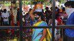 Meriahnya Peringatan  Hindu Festival di India