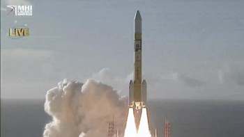 Misi ini akhirnya berhasil meluncur setelah mengalami penundaan selama lima hari karena cuaca yang buruk. Foto: MHI via AP