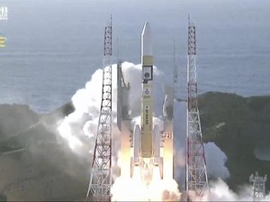 Uni Emirat Arab Sukses Luncurkan Misi Menuju Planet Mars