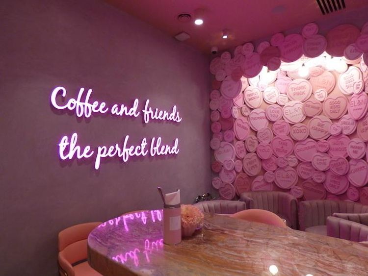 10 Kafe Instagramable Nuansa Serba Pink di London