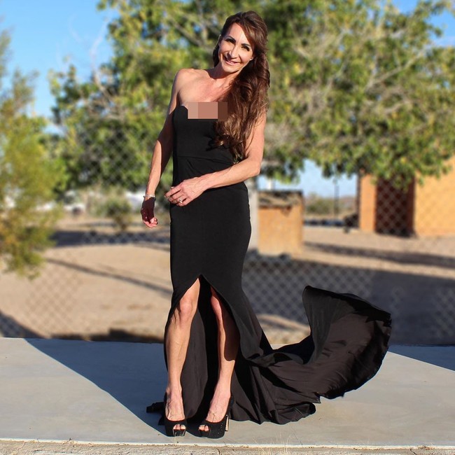 Sebagai pelatih fitness, kini Lynn fokus membantu wanita-wanita berusia matang untuk mendapatkan bentuk tubuh lebih sehat melalui kelas online. Dengan olahraga, Lynn berharap jika mereka bisa lebih kuat dan bahagia. Apalagi seiring pertambahan usia memang banyak wanita meninggalkan latihan fisik. Foto: Instagram @lynnmontoyafitness