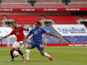 Gelar Liga Inggris Masih di Luar Jangkauan Chelsea dan MU