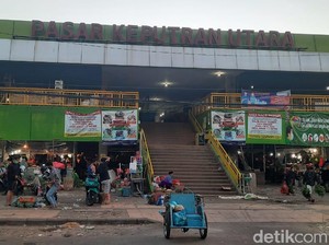 Pasar Keputran Diliburkan Sepekan Gegara COVID-19, Pedagang Sebut Kelamaan