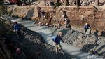 Perbaikan Turap Kali Utan Kayu Terus Dikebut
