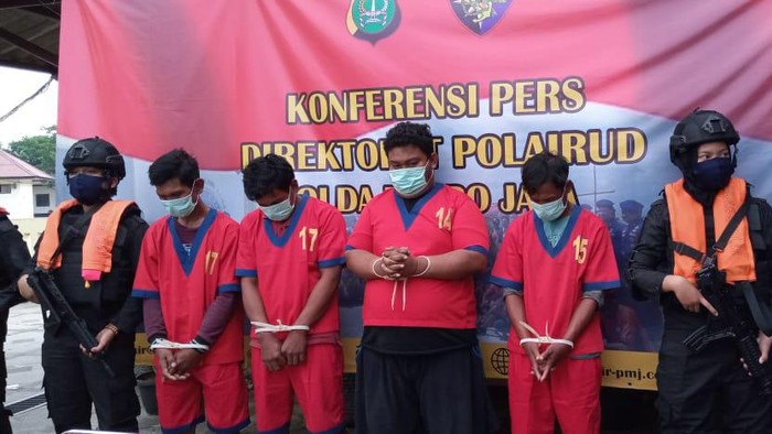 Polda Metro tangkap 4 perompak di Pulau Sadira