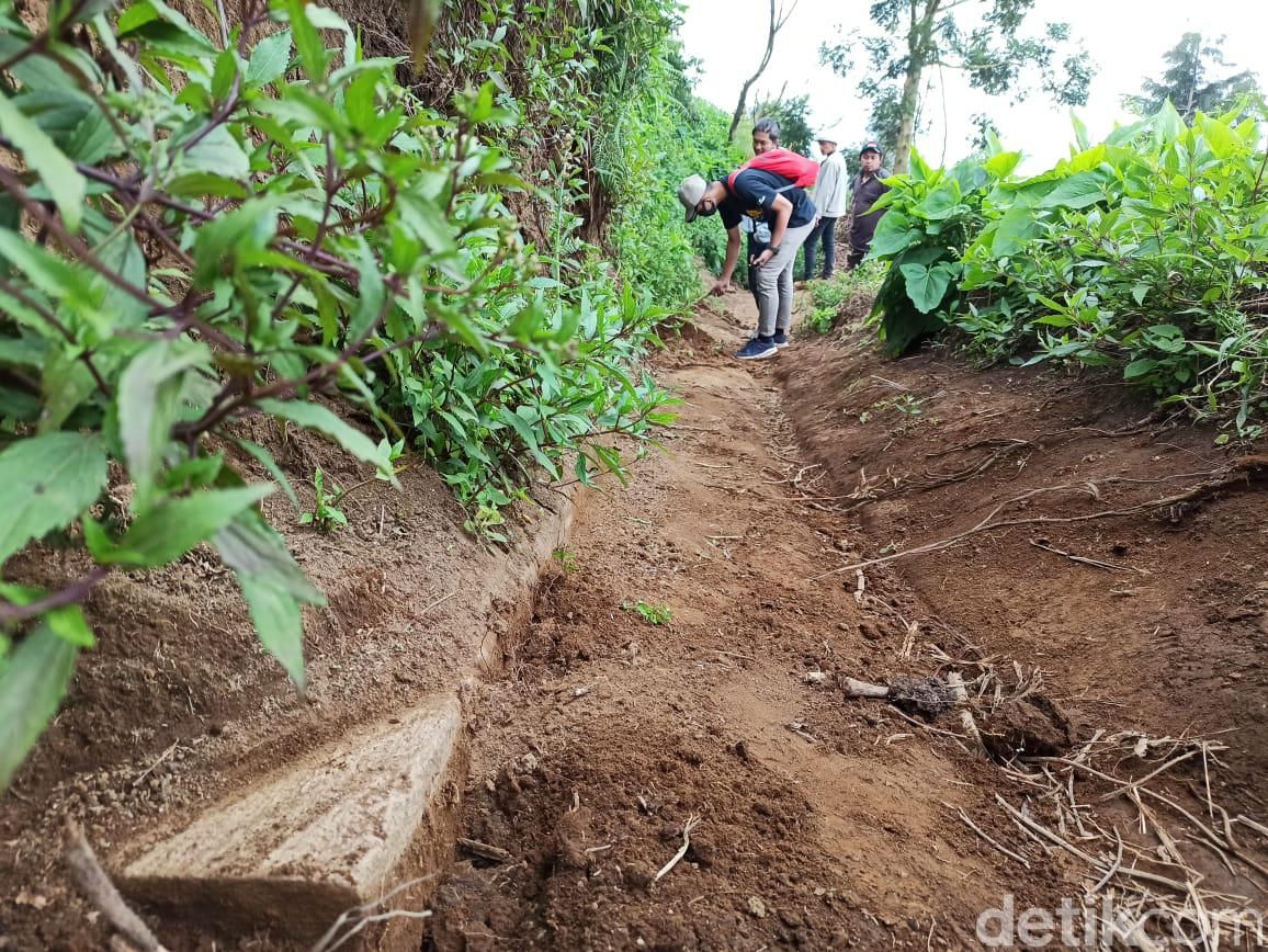 Situs Kuno Ondho Budho di Dataran Tinggi Dieng