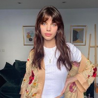 Saat masih putus-nyambung dengan Chloe Grace Moretz, Brooklyn Beckham sempat terlibat kencan singkat dengan Sonia Ben Ammar. Pria 21 tahun ini menjalin asmra dengan aktris asal Prancis ini selama lima bulan dan putus pada Maret 2016. Namun setelahnya mereka kedapatan jalan bareng lagi di Museum Louvre, bersama ibu Brooklyn, Victoria Beckham. Foto: Instagram