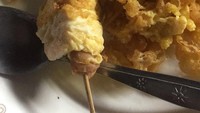 Foto yang dipamerkan netizen ini adalah hasil telur gulung yang ketiga kali dibuat. Hasilnya masih tak karuan. Meskipun kesal, telur ini masih bisa dimakan kok. Foto: instagram/twitter