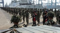 Latihan tempur ini untuk meningkatkan kemampuan prajurit TNI AL dalam menjaga NKRI.