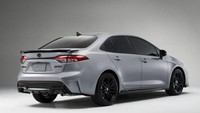 Toyota belum mengungkap harga Toyota Corolla edisi sport Apex yang bakal dilepas ke pasar di musim 2021 ini. Namun mengutip laman Carandriver, Toyota Corolla Apex diperkirakan dijual mulai dari US$ 23.230 sekitar Rp 344 jutaan. Foto: Toyota