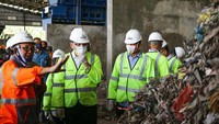 RDF bisa menjadi salah satu solusi untuk menanggulangi tumpukan sampah di tempat pembuangan akhir (TPA). Sebab, sampah-sampah di RDF nantinya akan diolah menjadi briket alternatif bahan bakar pengganti batubara.