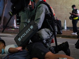 Inggris Bekukan Perjanjian Ekstradisi dengan Hong Kong, China Geram