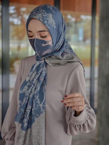 8 Online Shop yang Jual Hijab  dan Masker  Matching Buat 