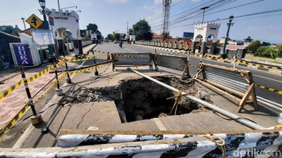 Ini Lubang Galian yang Bikin Pemotor Terperosok di Yogyakarta