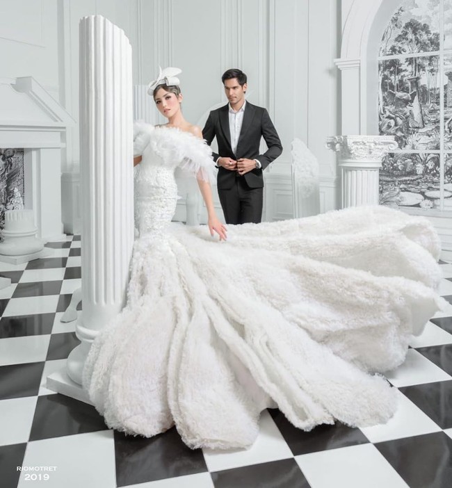 Pada Juli 2020 kabar keretakan hubungan cinta Jessica Iskandar dan Richard Kyle ramai dibahas di media sosial. Dan fakta mengungkap Jedar sudah tidak follow akun Instagram calon suaminya itu. Hal yang sama juga terjadi pada Instagram Richard Kyle. Ia juga sudah tidak follow akun Instagram Jedar. Namun foto-foto kebersamaan Jedar dan Richard dalam Instagram masing-masing masih ada. Netizen pun banyak yang memberikan komentar mengenai saling unfollow hal itu. Foto: Dok. Instagram @inijedar.