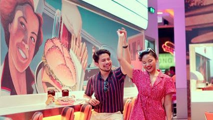 Keren! Restoran A&W di Malaysia Ini Berdesain Retro