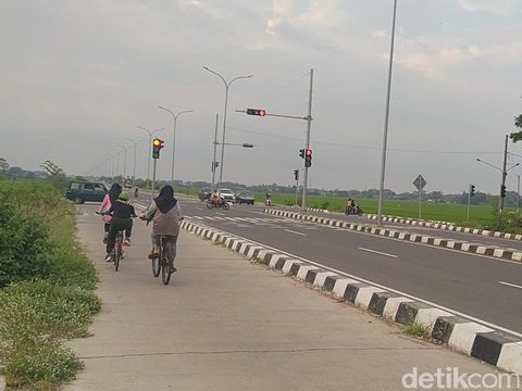 Lokasi exit tol Setono tempat emak-emak joget TikTok