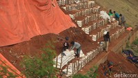 Sebelumnya, longsor tersebut terjadi sejak Januari 2020 lalu.