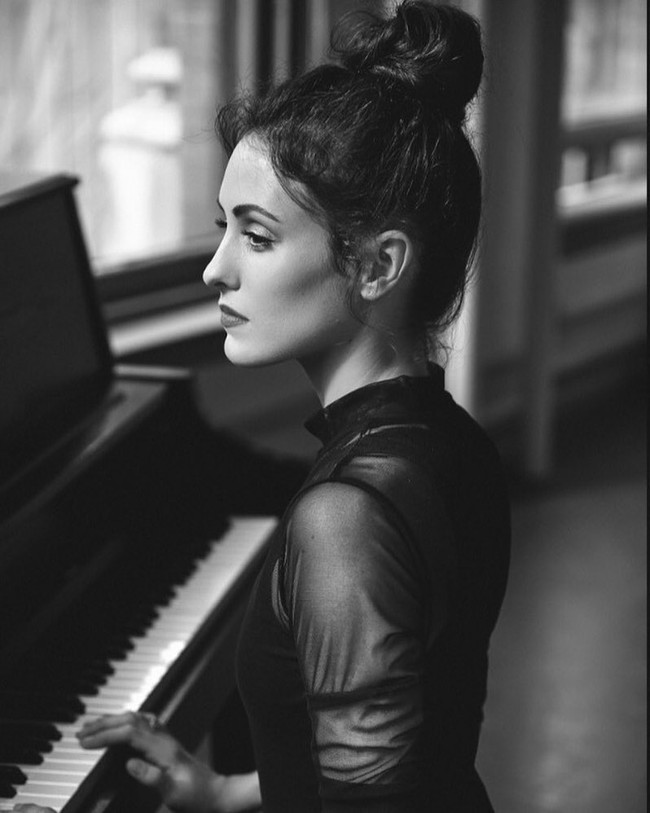 Pada 2018, Melanie Hamrick mengumumkan dirinya akan memimpin sebuah pementasan balet yang terinspirasi dari musik The Rolling Stones. (Foto: Instagram/@melhamrick)