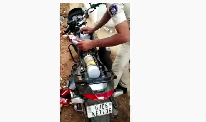 Motor Dimodifikasi untuk Selundupkan Miras