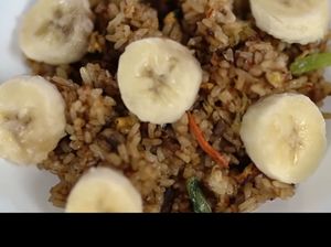 5 Nasi Goreng Aneh, Pakai Topping Buah hingga Makanan Anjing!