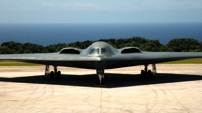 Northrop Grumman B-2 Spirit, pesawat siluman