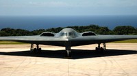 Penerbangan pertamanya lebih dari 30 tahun yang lalu, yakni pada tahun 1989. Lalu, Tembok Berlin runtuh yang mengakhiri Perang Dingin dan Northrop Grumman B-2 Spirit tak pernah terbang di wilayah udara Rusia.