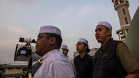 Sidang isbat ini digelar secara terbatas dengan tetap memperhatikan protokol kesehatan. Sidang diawali dengan pemaparan posisi hilal oleh tim dari Kemenag kemudian dilanjutkan dengan sidang tertutup. ANTARA FOTO/Nova Wahyudi