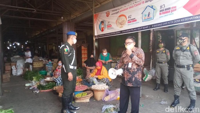 Pasar Harjodaksino Solo