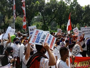 Video Demo Pekerja Hiburan Malam Geruduk Balai Kota DKI