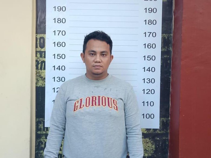 Polsek Panakkukang tangkap pria yang begal HP dan pukuli mantan pacar karena cemburu (dok. Istimewa)