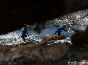 Potret Perbaikan Turap di Utan Kayu Selatan