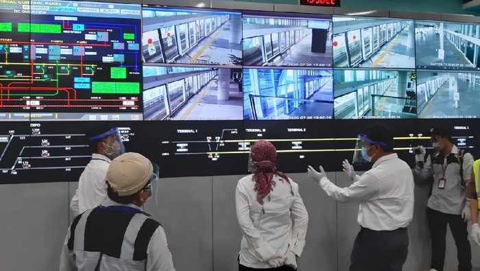 Skytrain Tanpa Masinis