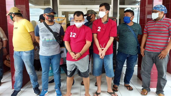 2 tersangka kasus dugaan pembunuhan Rio di Palembang (Raja Adil-detikcom)
